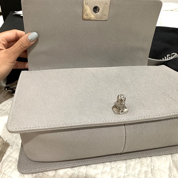 Chanel medium old boy bag(2019) - Picture 4 of 15